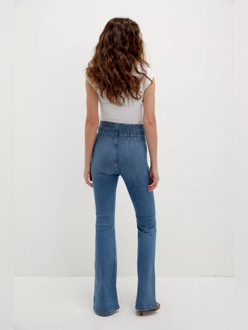 078 WE THE FREE Women's Jayde Flare Jeans, Sunburst Blue, Sz 32 - Picture 13 of 14